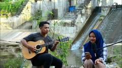 Lily - Alan Walker, K-391 & Emelie Hollow Cover By Yayang Setiani ft Irwan (acoustic)
