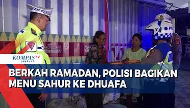 Berkah Ramadan, Polisi Bagikan Menu Sahur ke Dhuafa