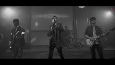 Asbak Band - Janji Untuk Setia (Official Video)
