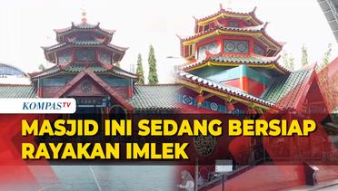 Melihat Persiapan Perayaan Imlek di Masjid Mohammad Cheng Ho Surabaya