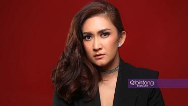 Live Video Call Interview: Nafa Urbach Ajak Masyarakat jangan Terintimidasi Teror Bom Surabaya