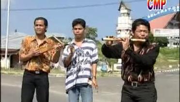 Posther Sihotang Ft. Waren Sihotang - Bulu Potongan (Official Music Video)