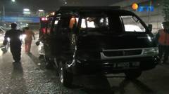 Ban Pecah, Mobil Pickup Tabrak Shelter Busway - Liputan6 SCTV