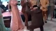 VIDEO׃ Joged Kakek ini Bikin Heboh Tamu Undangan Pernikahan