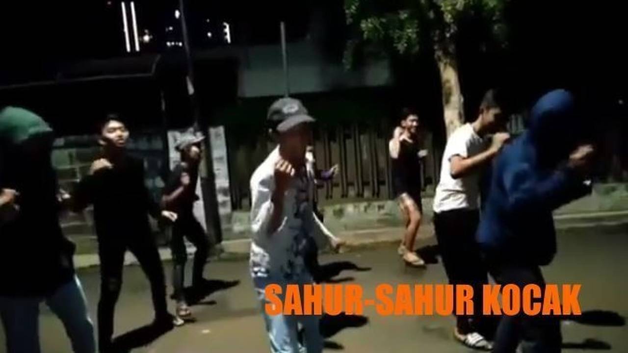 Lagu Sahur Sahur Kocak Remaja Bangunin Tetangga Komplek Bungridlo Vidio 2871