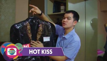 Hot Kiss - GREBEK APARTEMENT FAUL! Faul Perlihatkan Koleksi-koleksinya