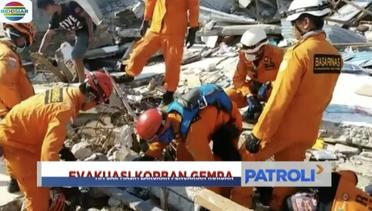 Tim SAR Lakukan Pencarian Korban Gempa Palu-Donggala Secara Manual - Patroli