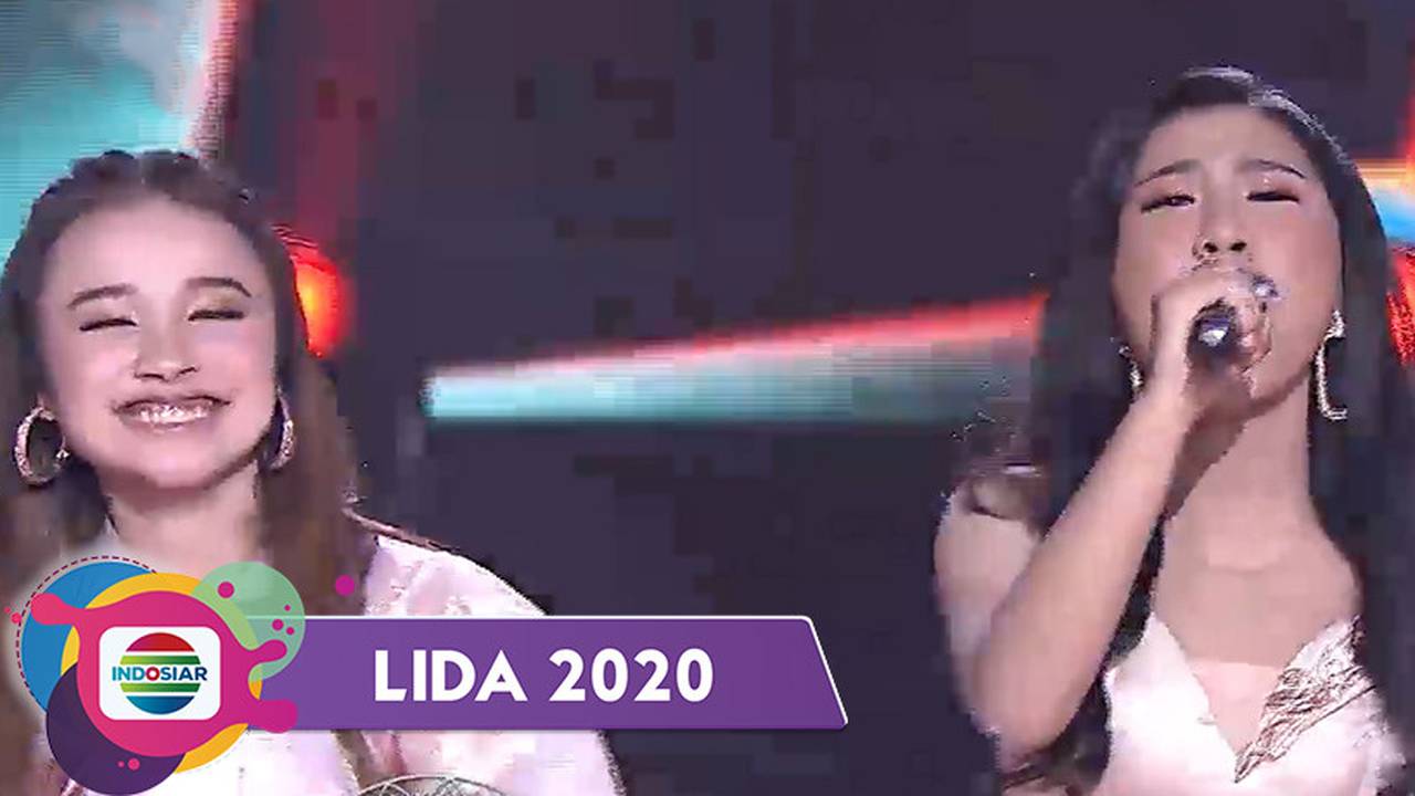 Banyoda yumshoq jinsiy aloqa porno video