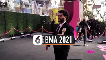 The Weeknd Sabet 10 Piala Billboard Music Awards 2021