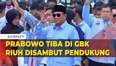 Riuh! Momen Prabowo Disambut Pendukung saat Tiba di Area Kampanye Akbar GBK