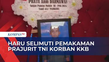 Isak Tangis Keluarga Prajurit TNI yang Gugur Ditembak KKB Sambut Kedatangan Jenazah di Rumah Duka