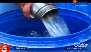 Polisi Bagi Ribuan Air Bersih Di Gresik