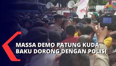 Demo BEM SI di Patung Kuda, Mahasiswa Terlibat Aksi Saling Dorong dengan Polisi