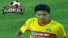 Tendangan Gledek Fandi Eko Utomo pada Laga Bhayangkara FC Vs Semen Padang
