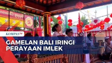 Jelang Imlek, Gamelan Bali Iringi Proses Sembahyang di Kelenteng Ling Gwan Kiong Bali