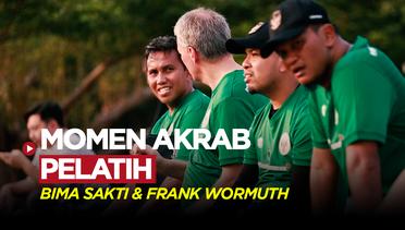 Momen Kedekatan Frank Wormuth dan Bima Sakti di Latihan Timnas Indonesia U-17