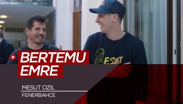 Mesut Ozil Terlihat Bahagia di Fenerbahce, Bercanda dengan Emre Belozoglu