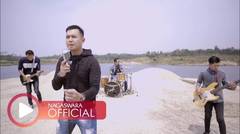Merpati Band - Hatimu Sekeras Batu (Official Music Video NAGASWARA) #music