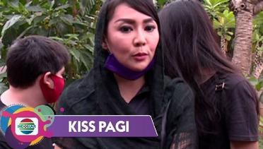 Tessa Kaunang Hadiri Pemakaman Mantan Mertua - Kiss Pagi