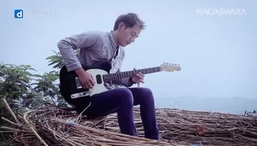 Merpati - Surga Di Bawah Telapak Kaki Ibu (Official Music Video NAGASWARA) #music