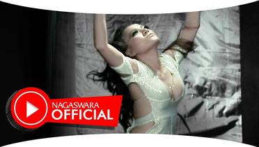 Amanda Cuzz - Digerayang Cinta - Official Music Video NAGASWARA