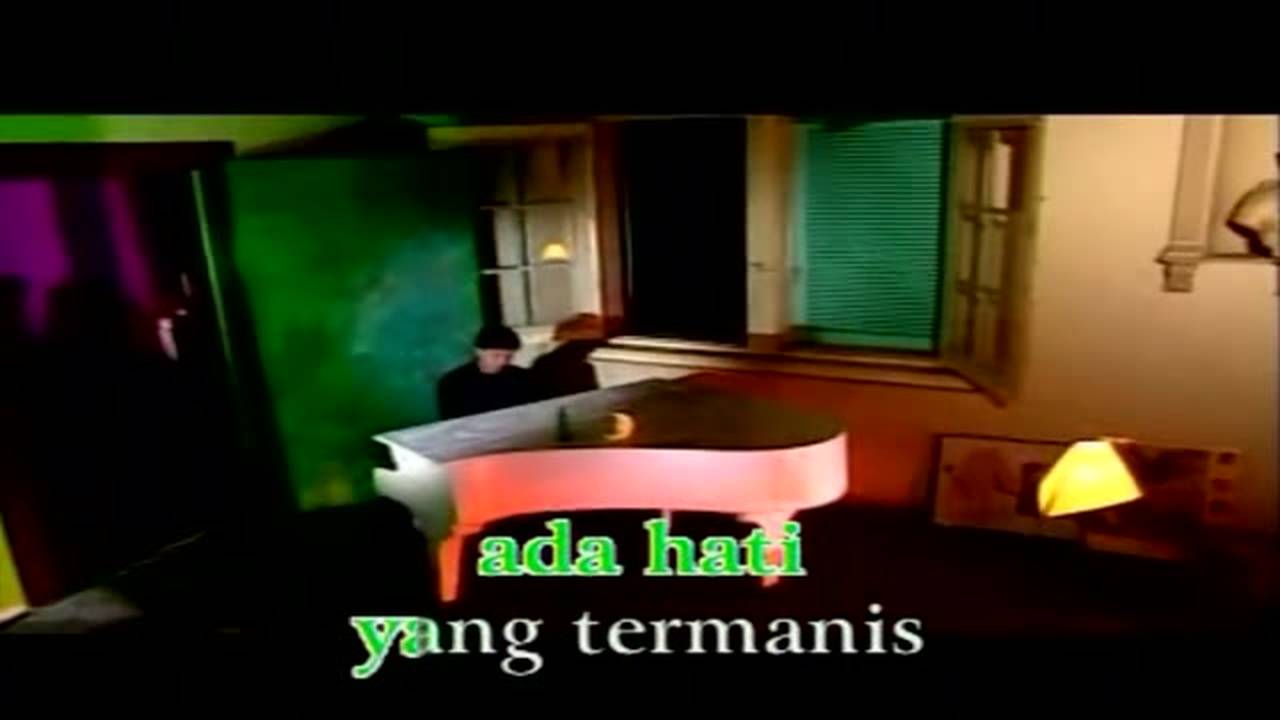 Kahitna - Cantik (Official Karaoke Video)