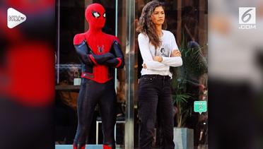 Tom Holland Pamer Kostum Baru Spider-Man