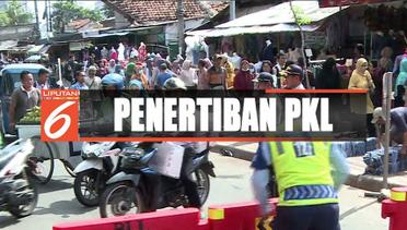 Menanti Pengelolaan PKL yang Kerap Berjualan di Trotoar Tanah Abang - Liputan 6 Siang