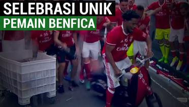 Selebrasi Juara Liga, Pemain Benfica Kendarai Vespa di Ruang Ganti