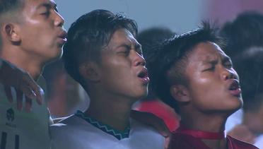 Bangga!! Tetesan  Air Mata Seluruh Pemain-Pelatih-Penonton Nyanyikan “Tanah Airku” | FINAL AFF U16
