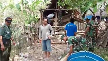 TNI Bedah Rumah Nenek 150 Tahun