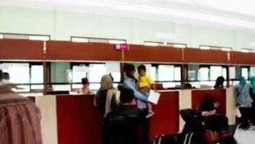 VIDEO: Blanko E-KTP Kosong, Warga Tasikmalaya Serbu Disdukcapil