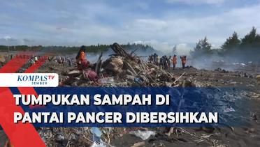 Tumpukan Sampah di Pesisir Pantai Pancer Mulai Dibersihkan