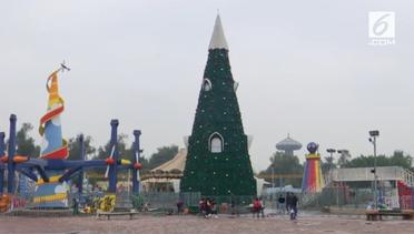 Bebas dari ISIS, Pohon Natal 26 Meter Berdiri di Irak