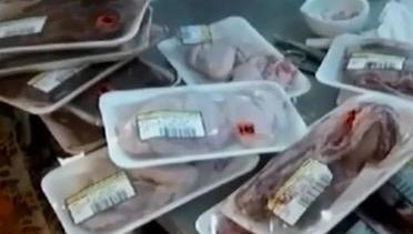 VIDEO: Petugas Temukan Daging Busuk Tak Layak Konsumsi di Pasar Modern Jakarta