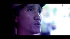 Lembayung Senja - Benar dan Salah (Official Music Video)