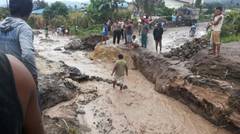 Banjir Lahar Dingin Sinabung Putus Jembatan Penghubung antar Desa - Liputan6 Pagi