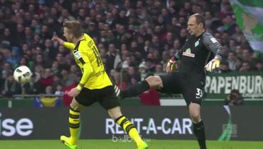 Tendang Marco Reus, Kiper Werder Bremen Dikartu Merah