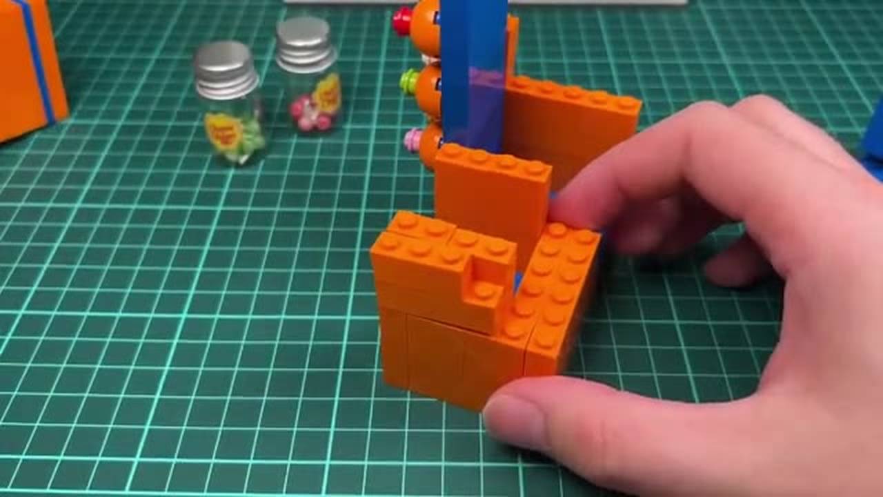 How to make a LEGO Vending Machine ! Vidio