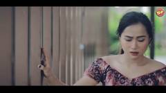 Vicky Salamor - Memilih Mundur [Official Video]