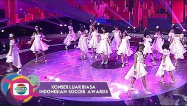 Cantiknya Penampilan Jkt48 "Rapsodi" Buat Panggung Indonesian Soccer Award 2020 Berwarna - KLB
