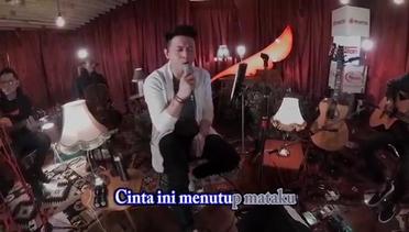 NOAH - Mencari Cinta (Official Karaoke Video)