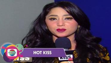 Dewi Persik Kedatangan Tamu Istimewa di Panggung BP 5 - Hot Kiss