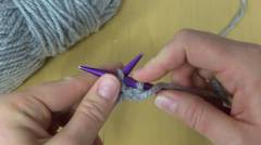 How to Work the Purl Stitch 
