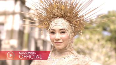 Baby Sexyola - Cinta Gila (Official Music Video NAGASWARA) #music