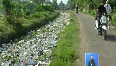 Penuh Sampah dan Bau Busuk di Aliran Sungai karena Sampah Warga di Karawang - Fokus