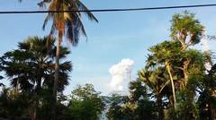 13.12.2017 #Gunung Agung Bali Meletus #Semburkan Asap Putih