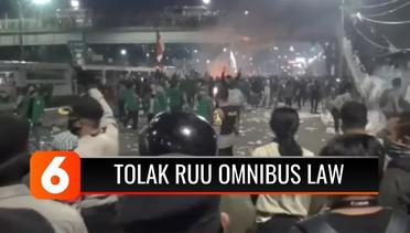 DPR Tidak Batalkan RUU Omnibus Law, Demonstran Buruh Kecewa dan Unjuk Rasa Berakhir Ricuh