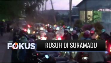 Ratusan Warga Tambak Wedi Kesal, Ada Ambulans Pengangkut Pasien Covid-19 Berhenti Ganggu Jalan | Fokus