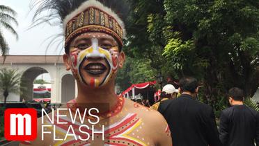 Cerita Syarif, Ajudan Jokowi yang Jadi Sorotan Karena Kenakan Baju Adat Papua